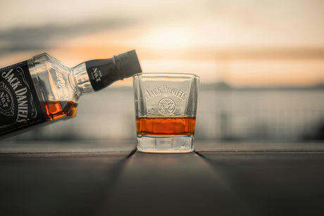 Top Bourbon Gift Ideas for Whiskey Enthusiasts